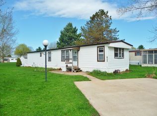 411 Greenview Rd, Belvidere, IL 61008