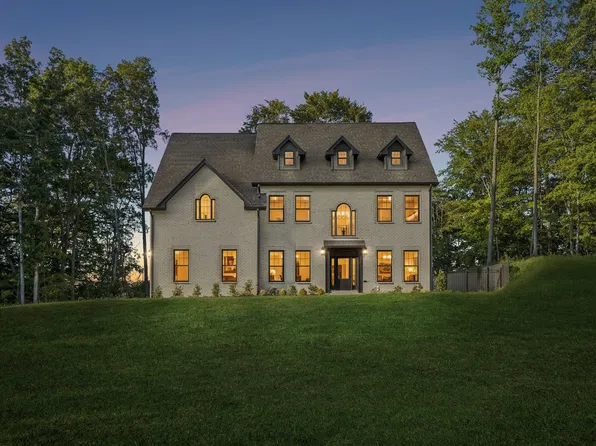 107 Miramare Way, Adams, TN 37010