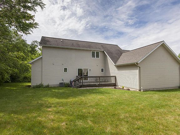 2nd image of 4040 Timberland Dr SE
