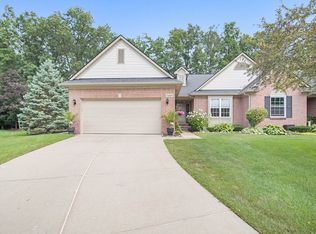 3409 Dewdrop Ln, Howell, MI 48843