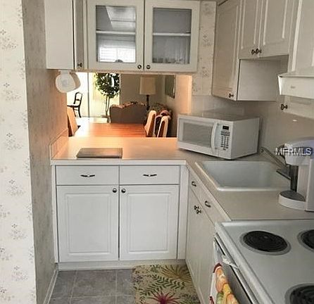 4th image of 200 Glennes Ln APT 109