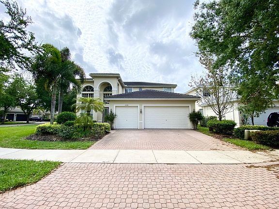 2nd image of 2288 Guadelupe Dr