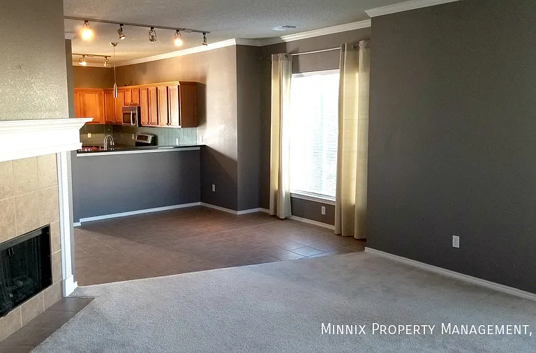 2101 Main St #1 — Photo 18