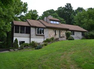 531 Old Horseshoe Park, Downingtown, PA 19335