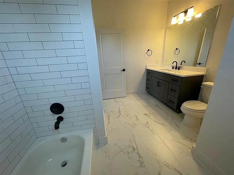 6412 Highland Pine Ln — Photo 15