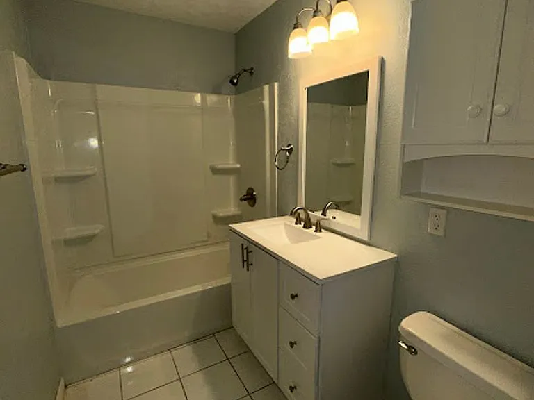 621 W Indiana Ave #16 — Photo 9