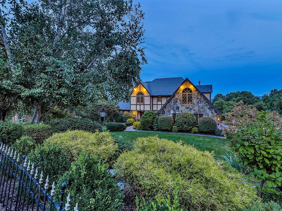 5 Hamlet Way, Hopewell Junction, NY 12533 Zillow