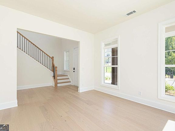 4th image of 2405 Bleckley Pl