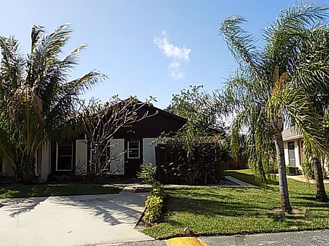 1st image of 222 SE 1st Cir