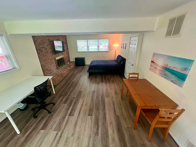 Dequincey Dr — Photo 1