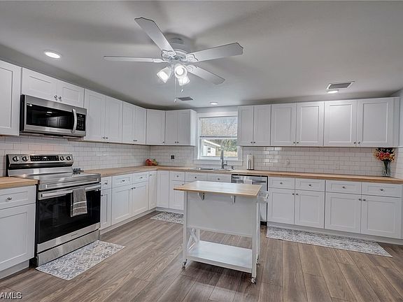 2nd image of 1197 Betmar Blvd