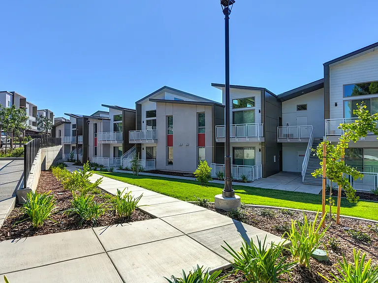 Canyon Terrace Apartments — Photo 20