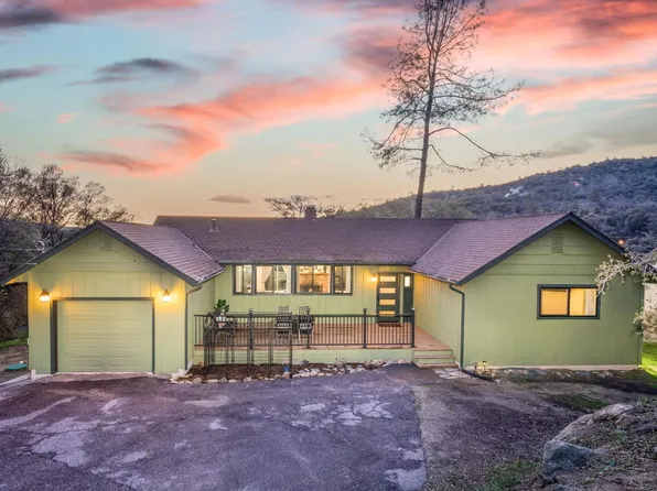 42442 Buckeye Rd, Oakhurst, CA 93644