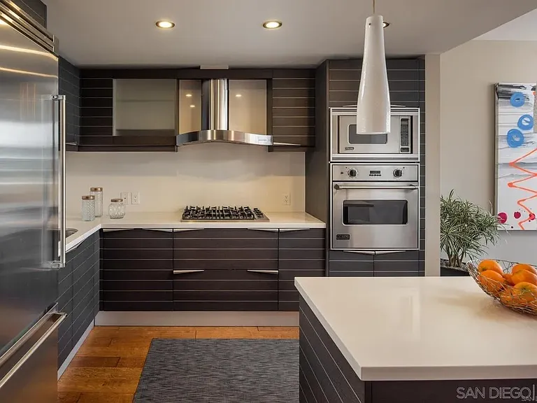 1325 Pacific Hwy #805 — Photo 11