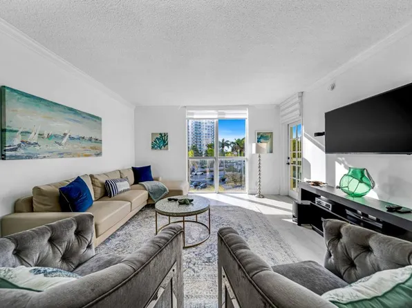 3901 S Ocean Dr, Hollywood, FL
