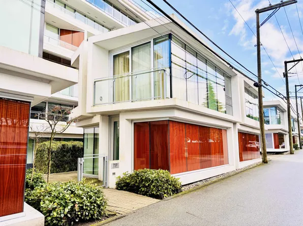 759 W 41st Ave, Vancouver, BC V5Z 3M7