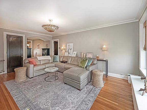 5th image of 101 Lawncroft Ave APT A2