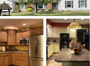 11 Medaugh Rd, Wantage, NJ 07461