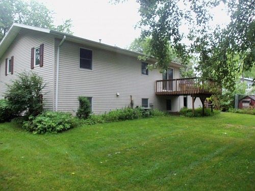 3rd image of 801 N Airport Dr