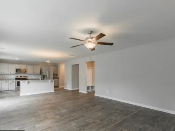 207 Bent Holly Dr, Columbia, SC 29209
