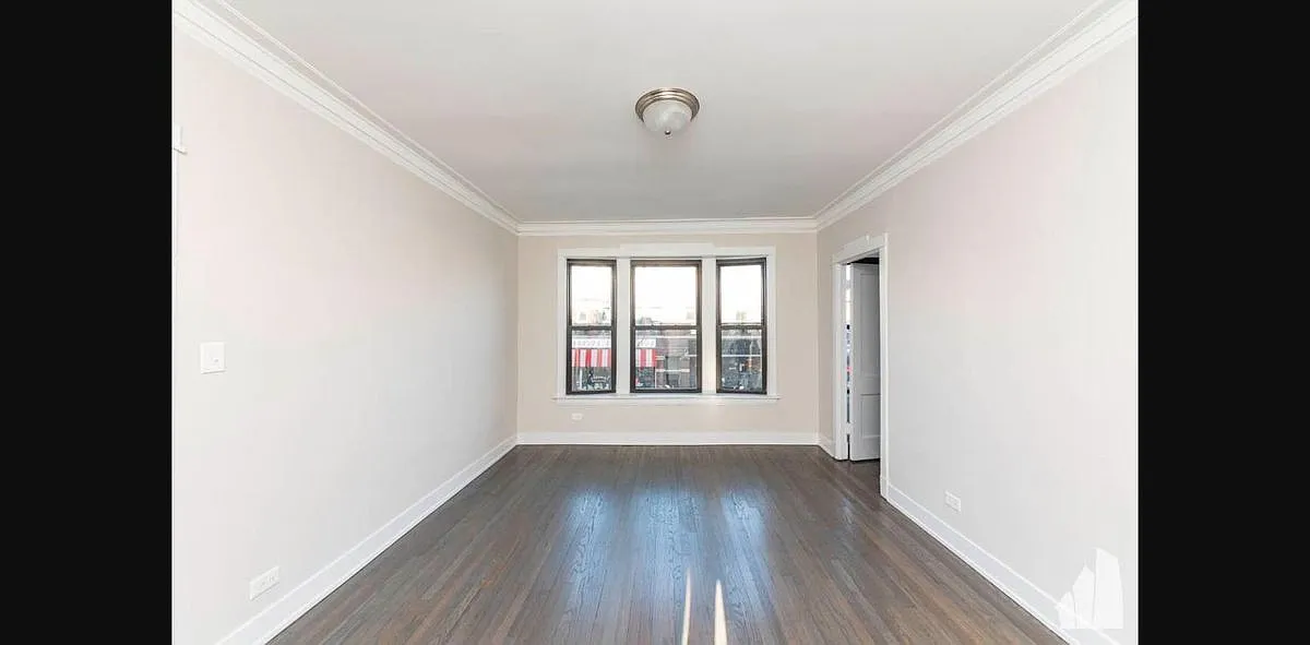 2 bed, 1.0 bath, 908 sqft, $2,795 — Photo 2