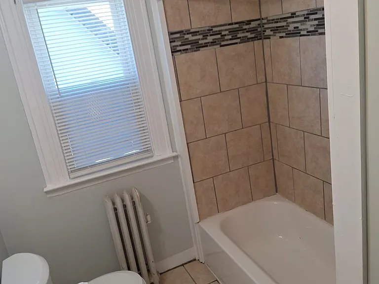 355 Sherman Ave #3 — Photo 9