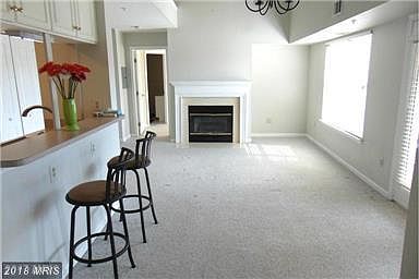 4th image of 4116 Monument Ct Unit 302L