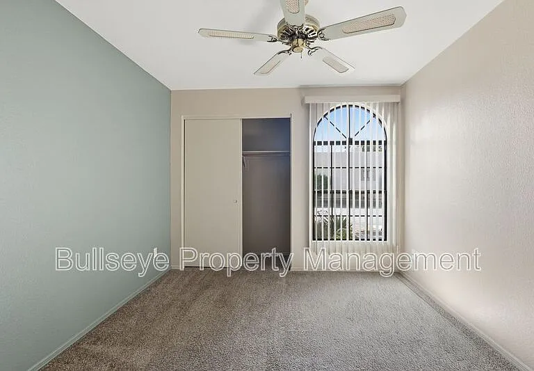 18624 N 93rd Ave — Photo 16