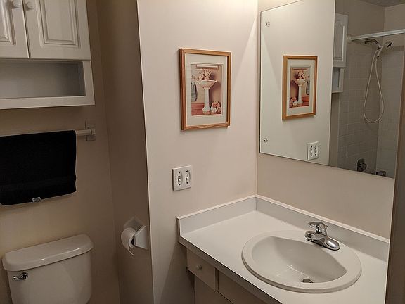 Main bathroom