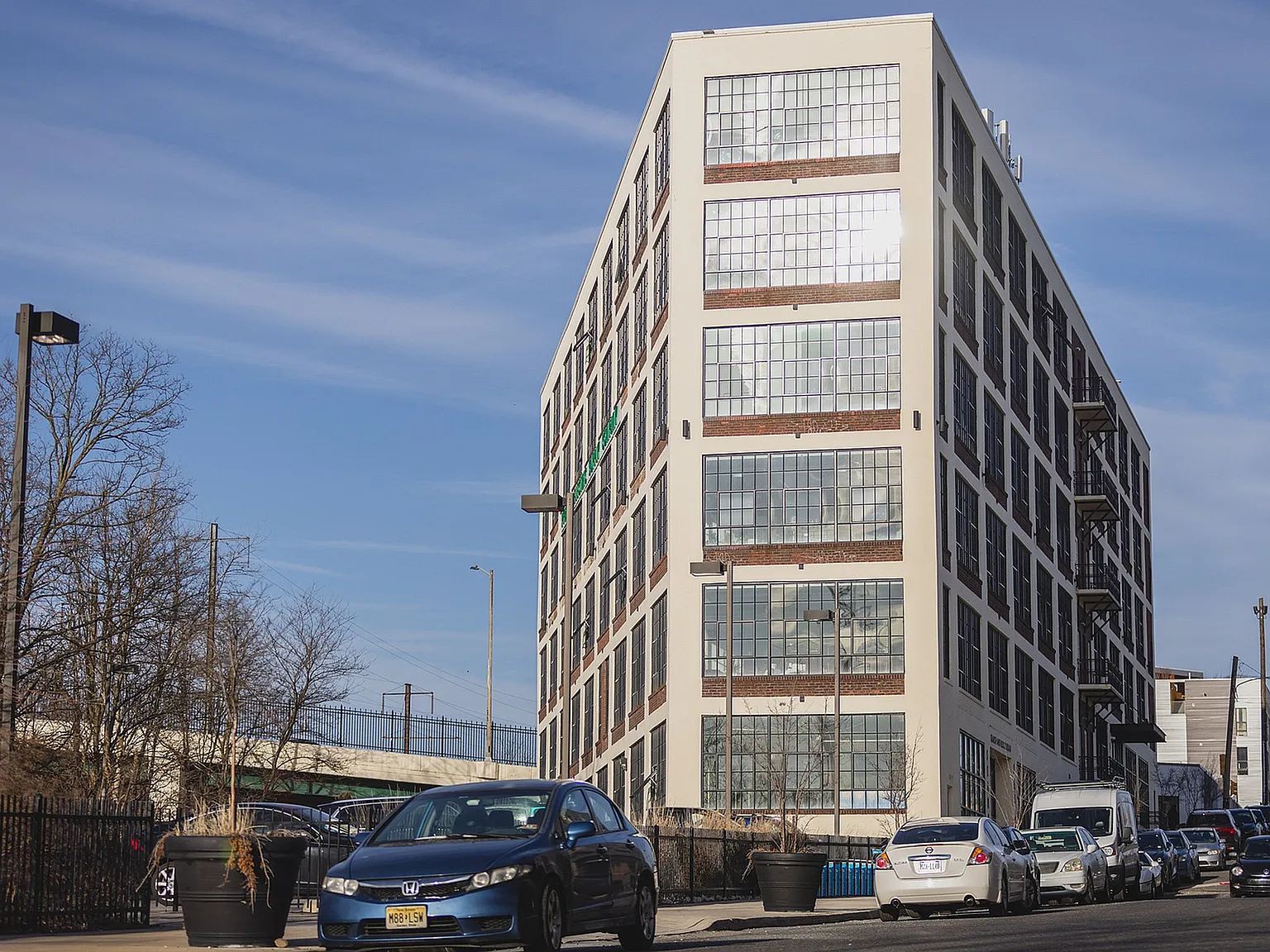 3101 W Glenwood - Pyramid Lofts — Photo 3