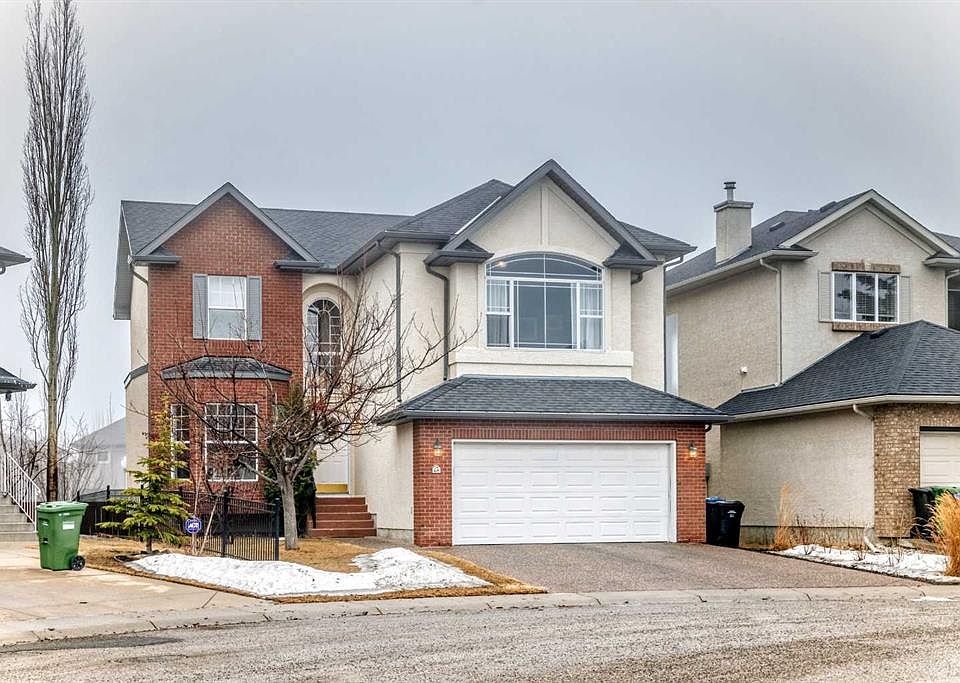 1st image of 68 N Strathlea Close SW