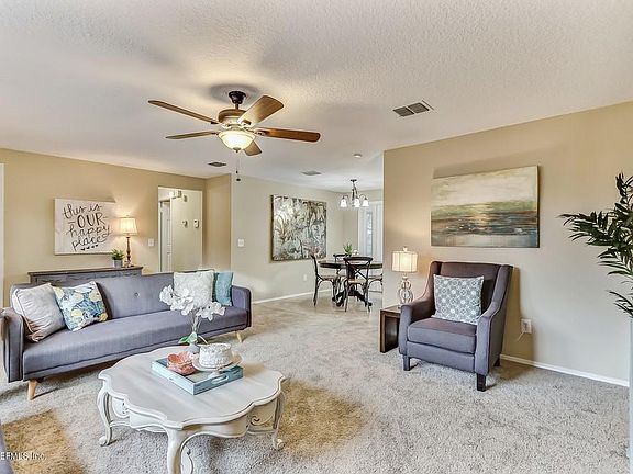 5th image of 2585 Kenwood Dr E