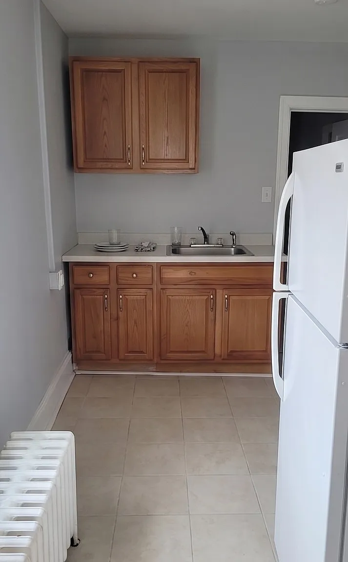 1 bed, $1,300 — Photo 4