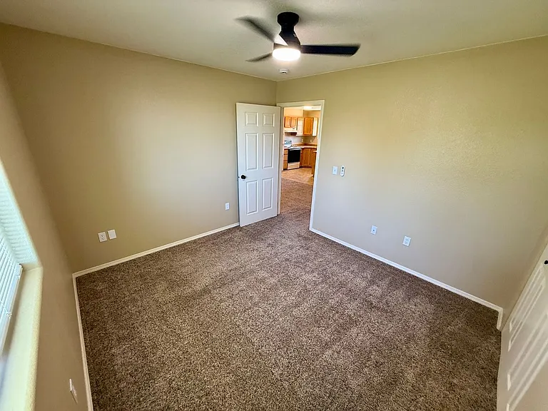 1308 Burrell Ave #1 — Photo 18