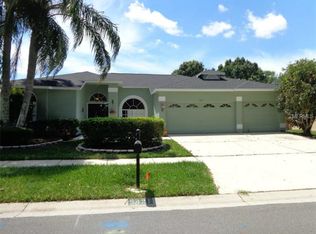 9421 Bluebird Dr, Tampa, FL 33647
