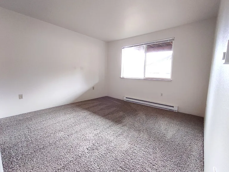 1430-1460 SW Bertha Blvd — Photo 8