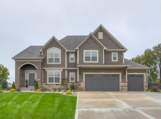 4230 NE Park Springs Ct, Lees Summit, MO 64064
