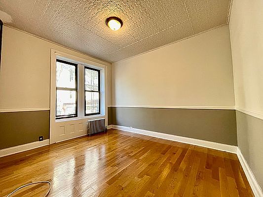2nd image of 98 Thompson St #6A