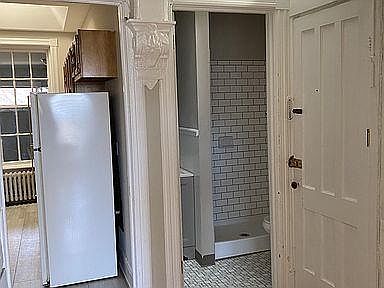 4th image of 123 Dove St #B