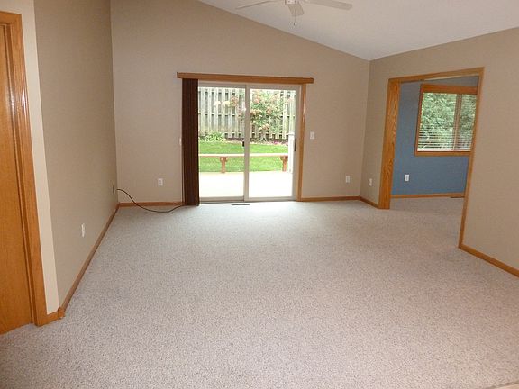 4th image of 517 Kinkead Dr