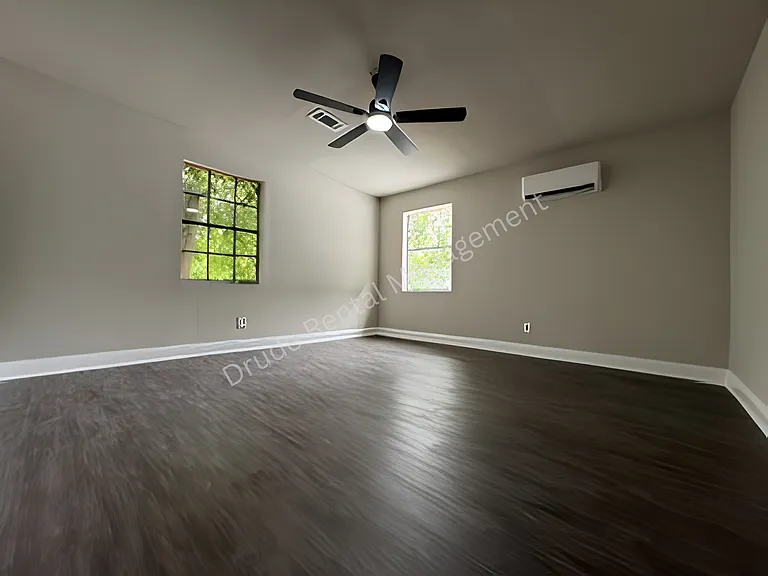 208 Wilbert Dangerfield Dr — Photo 24