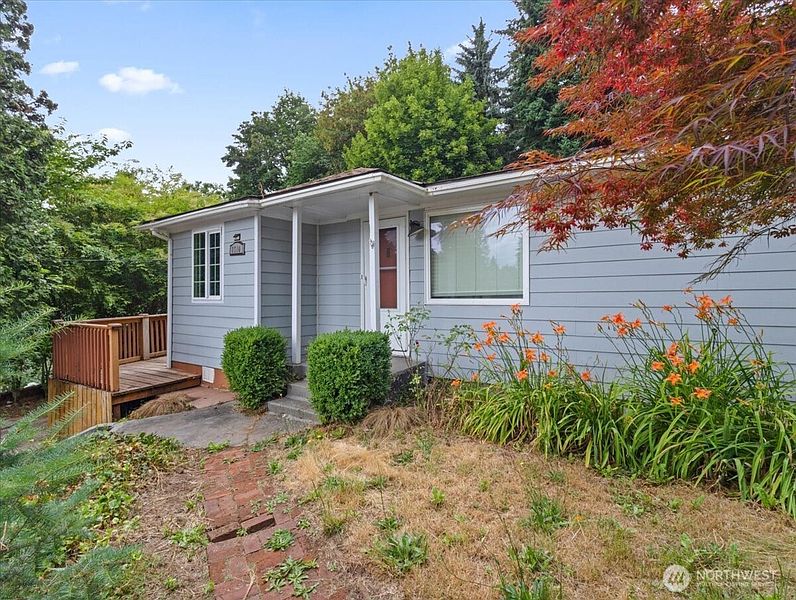 3rd image of 2510 NE 54th Street