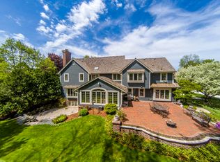 20805 Lincolnshire Ct, Brookfield, WI 53045