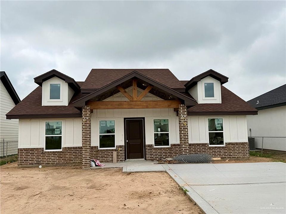 1st image of 324 Barcelona Dr