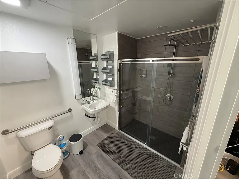177 E City Place Dr — Photo 4