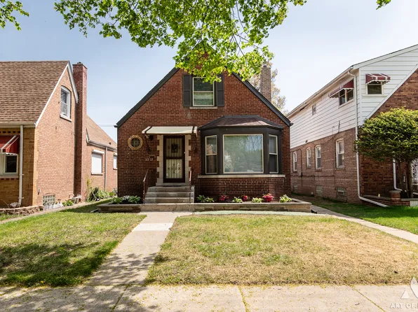 11213 S Green St, Chicago, IL 60643