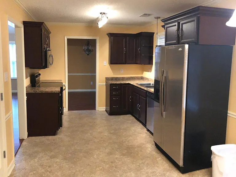 9237 Lakeshore Dr — Photo 8