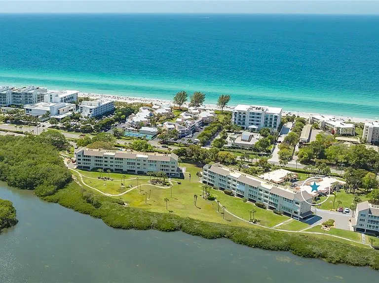 4780 Gulf Of Mexico Dr #5 — Photo 1