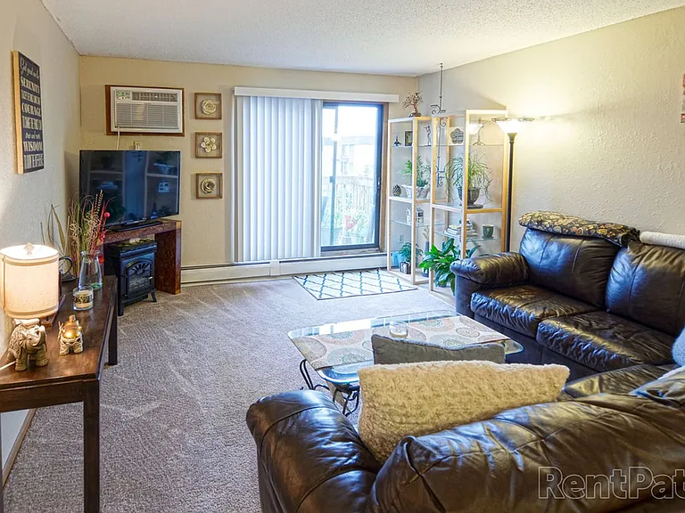 Sherburne Park Estates — Photo 5