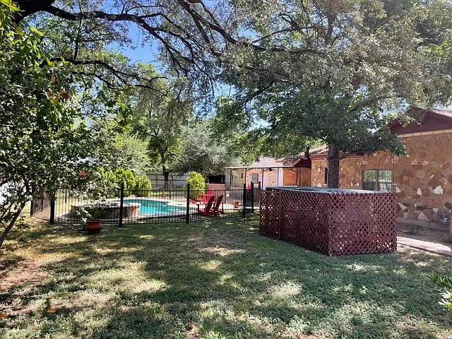 5 bed, 3.0 bath, 1753 sqft, $6,000 — Photo 1